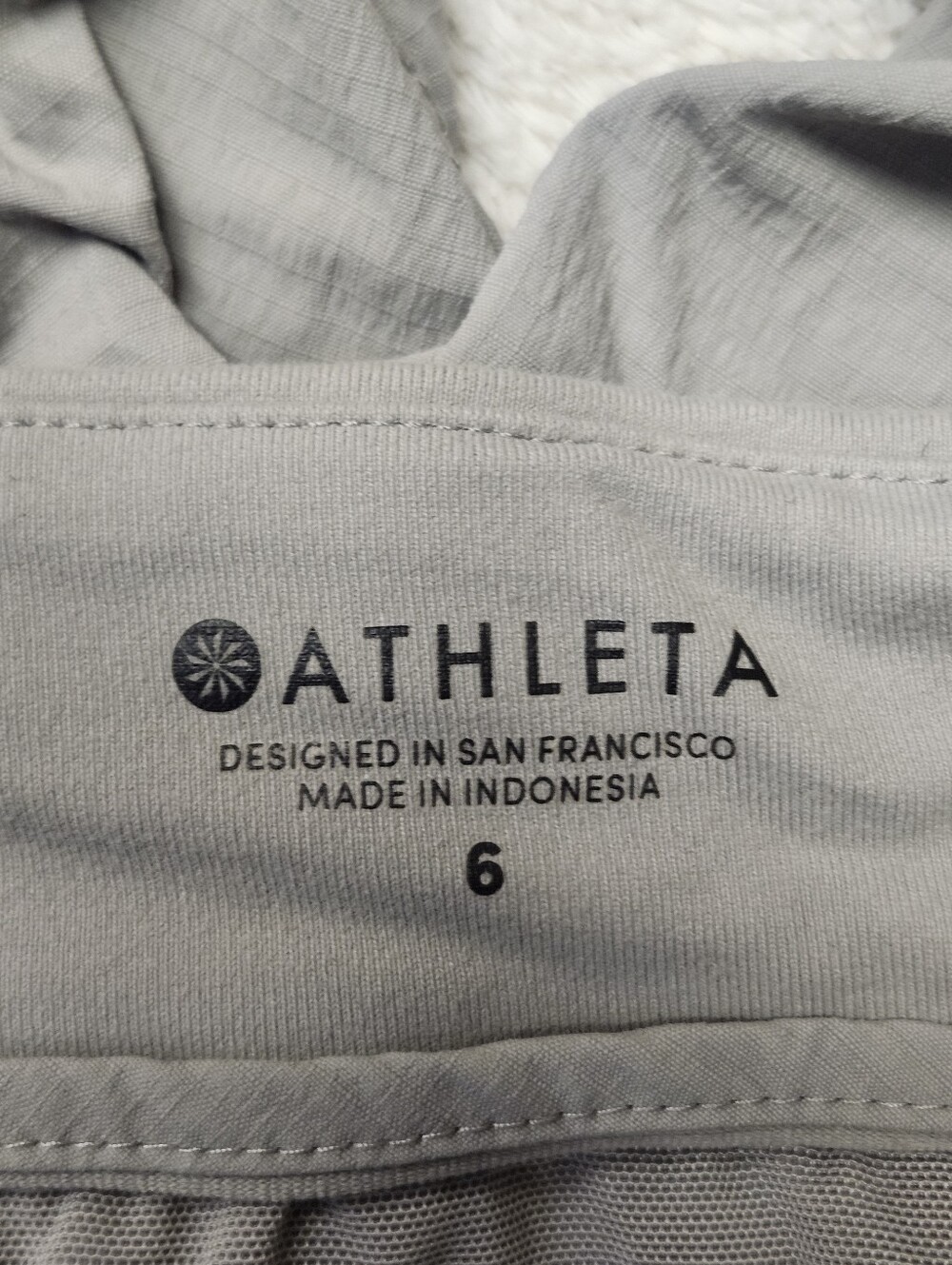 Athleta Womens Trekkie Jogger Nylon Pants Stretch Tapered Size 6 Pockets Gray - Picture 3 of 10